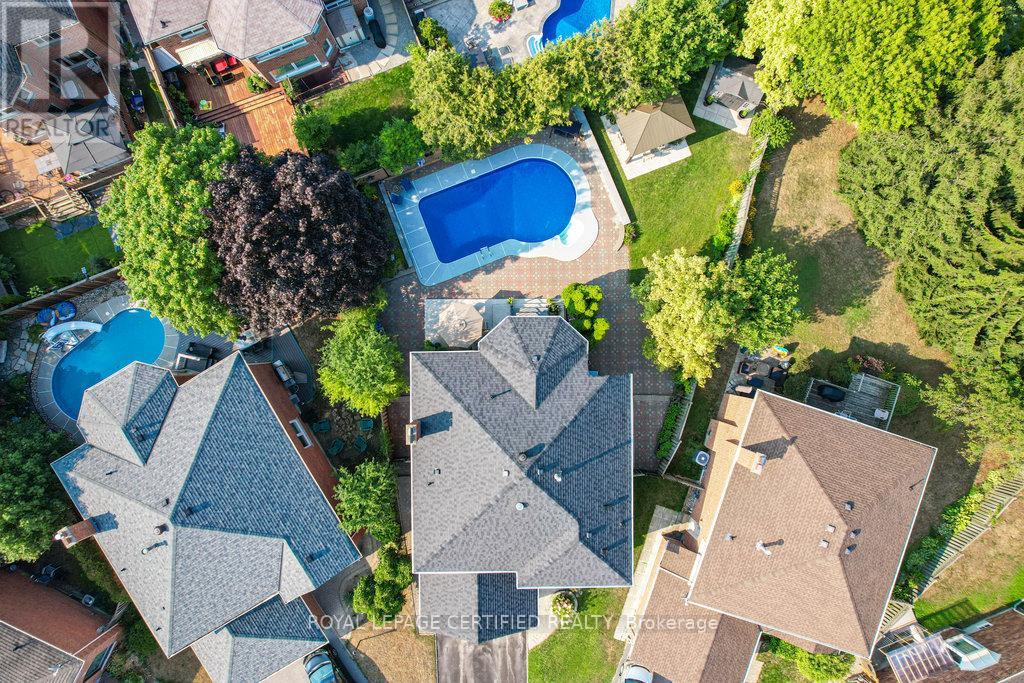 1109 Petunia Place, Pickering, Ontario  L1V 4N5 - Photo 4 - E12933780