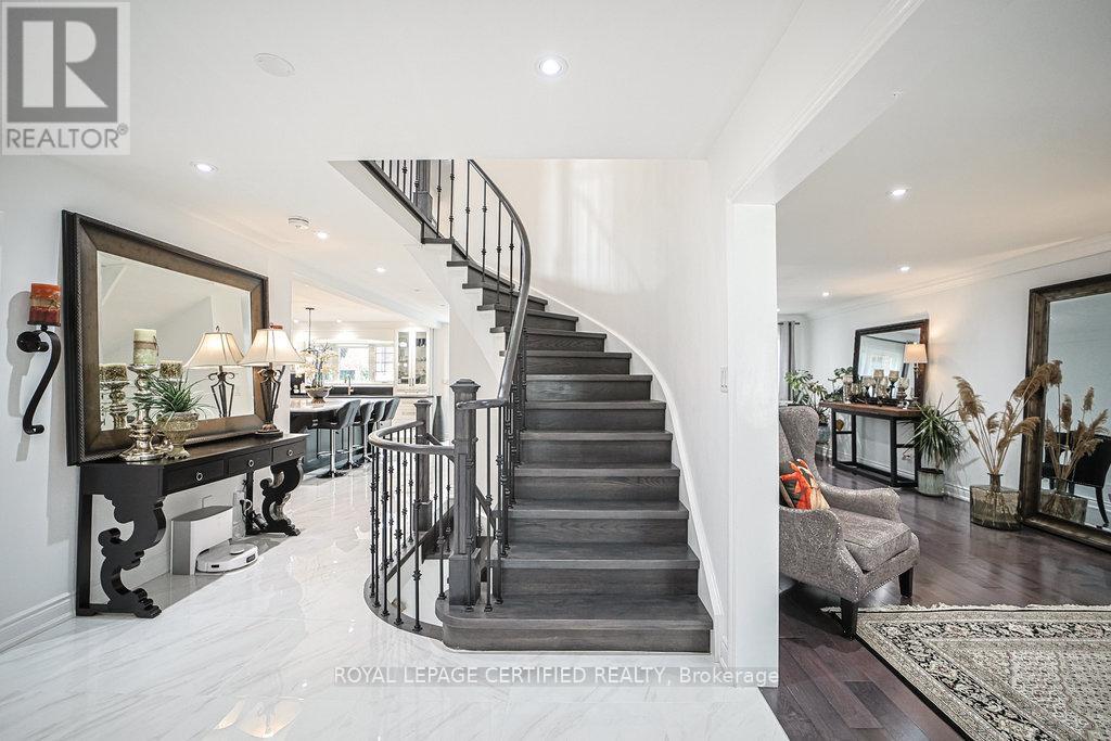 1109 Petunia Place, Pickering, Ontario  L1V 4N5 - Photo 5 - E12933780