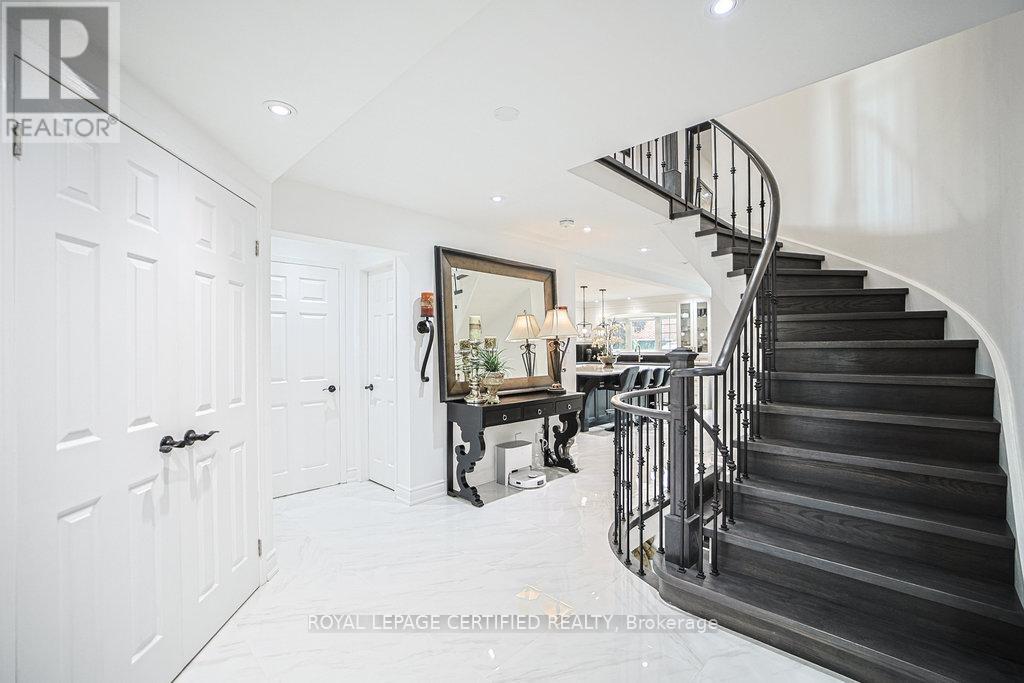 1109 Petunia Place, Pickering, Ontario  L1V 4N5 - Photo 6 - E12933780