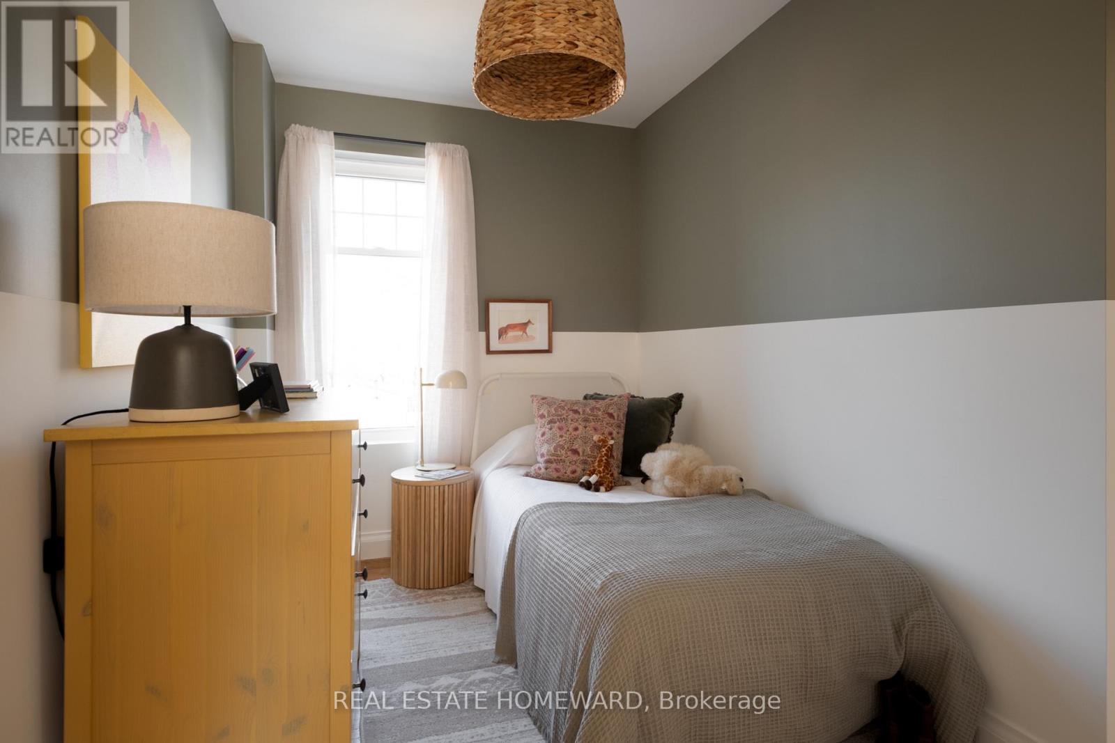 52 Balfour Avenue, Toronto, Ontario  M4C 1T6 - Photo 20 - E12933856