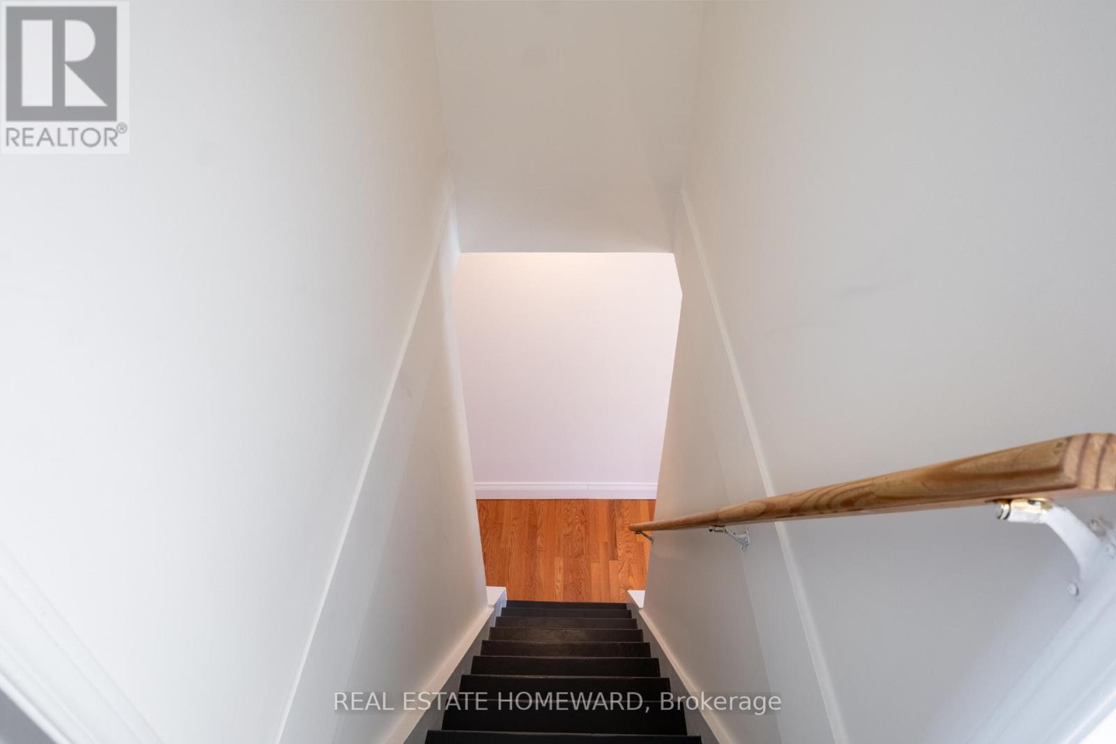 52 Balfour Avenue, Toronto, Ontario  M4C 1T6 - Photo 26 - E12933856