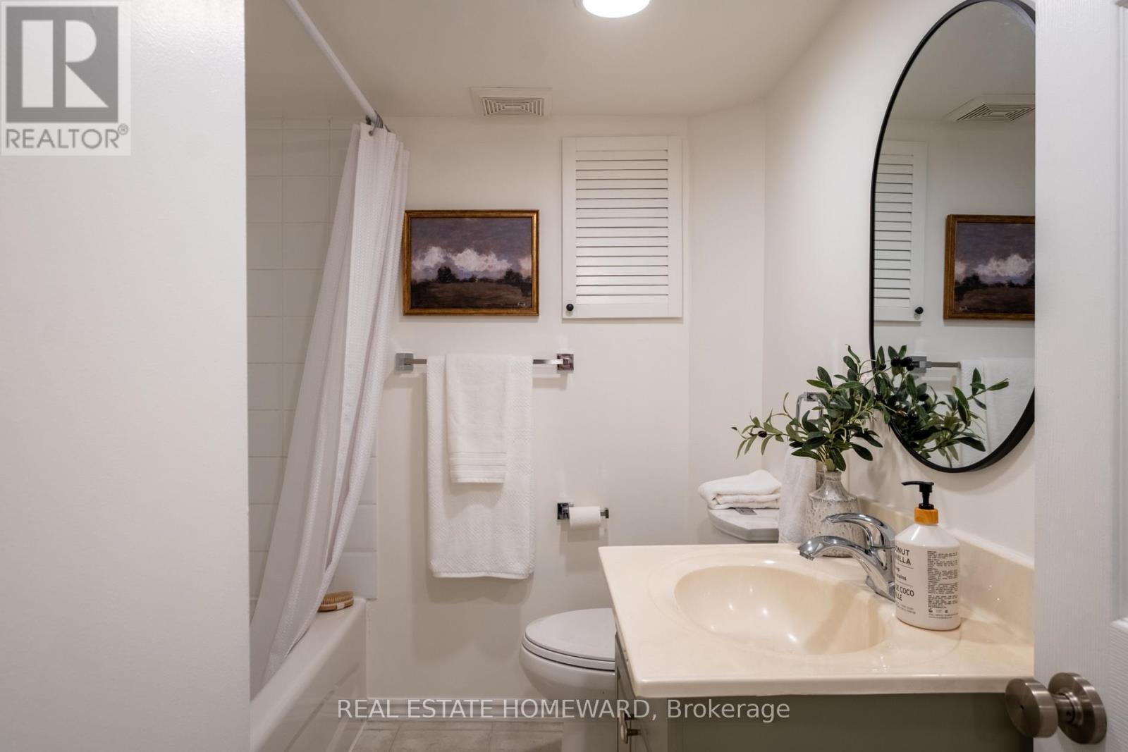 52 Balfour Avenue, Toronto, Ontario  M4C 1T6 - Photo 27 - E12933856