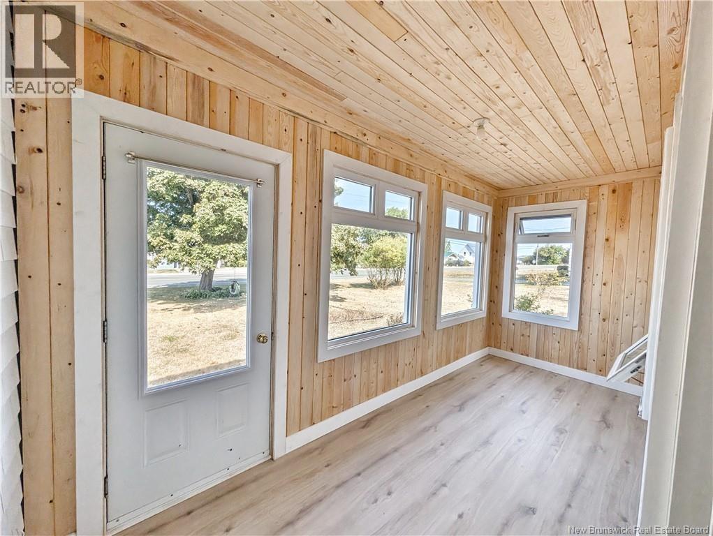 294 Bd St Pierre E, Caraquet, New Brunswick  E1W 1B5 - Photo 6 - NB136003
