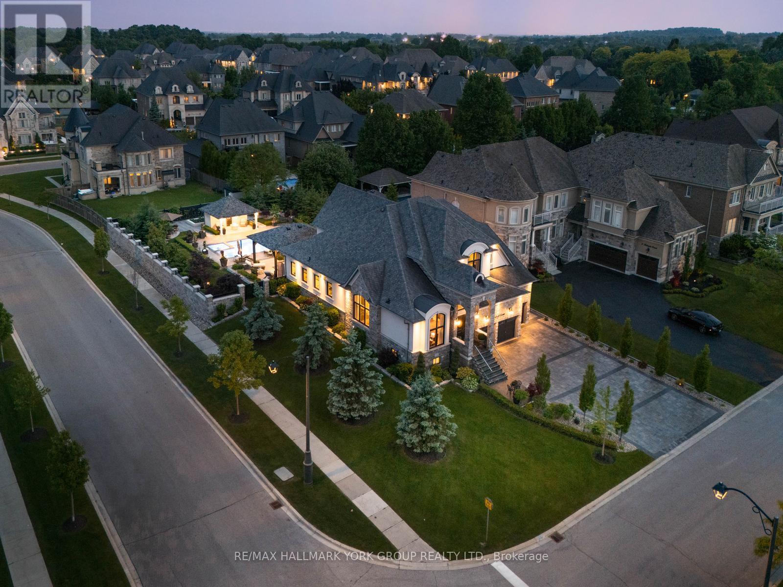 2 Tidnish Court, King, Ontario  L7B 0A1 - Photo 4 - N12933784