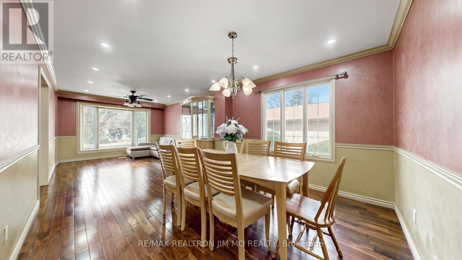 Main & Upper Floor - 29 Liebeck Crescent, Markham, Ontario  L3R 1Y4 - Photo 10 - N12933790