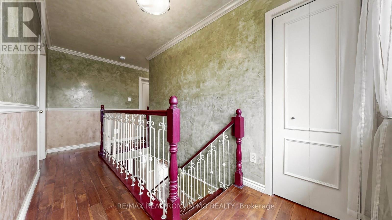 Main & Upper Floor - 29 Liebeck Crescent, Markham, Ontario  L3R 1Y4 - Photo 27 - N12933790