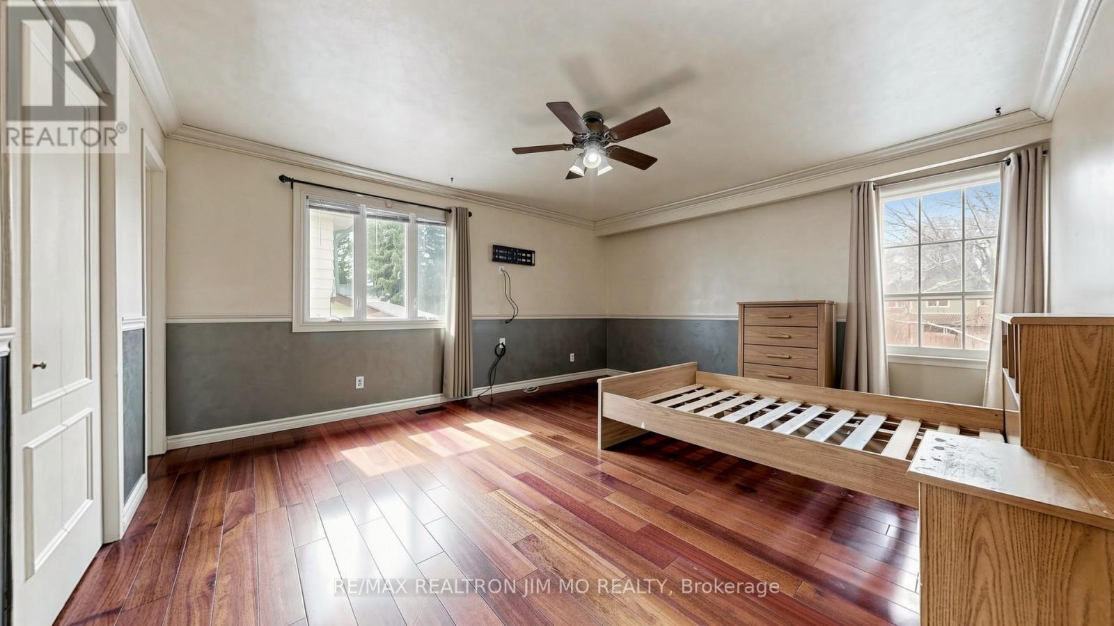 Main & Upper Floor - 29 Liebeck Crescent, Markham, Ontario  L3R 1Y4 - Photo 28 - N12933790