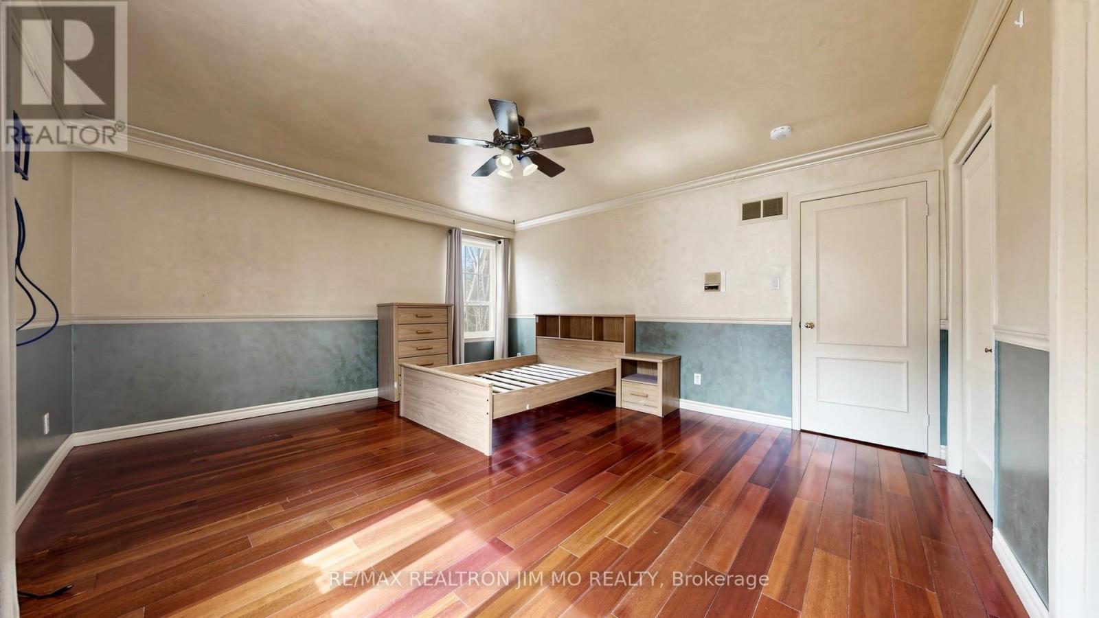 Main & Upper Floor - 29 Liebeck Crescent, Markham, Ontario  L3R 1Y4 - Photo 29 - N12933790