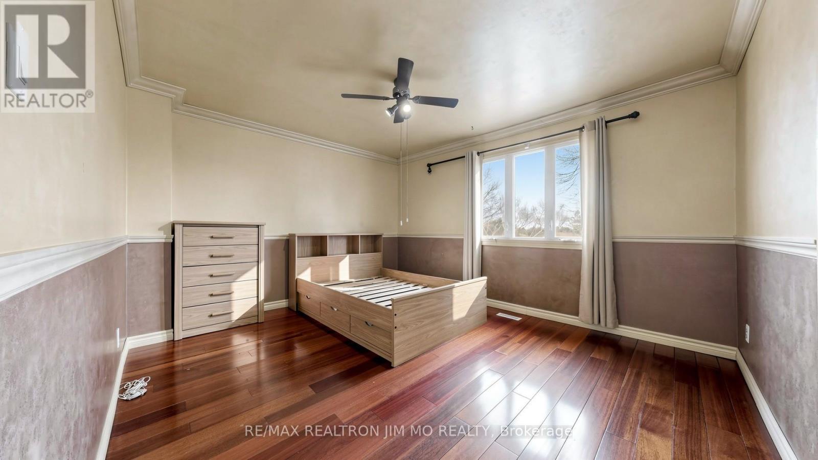 Main & Upper Floor - 29 Liebeck Crescent, Markham, Ontario  L3R 1Y4 - Photo 36 - N12933790