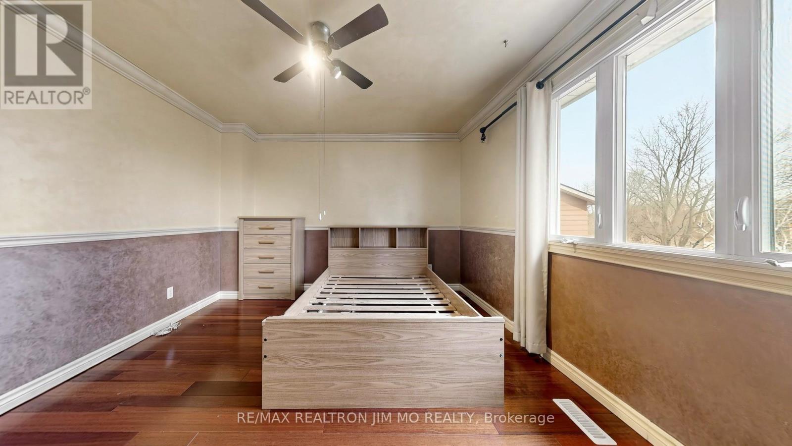 Main & Upper Floor - 29 Liebeck Crescent, Markham, Ontario  L3R 1Y4 - Photo 38 - N12933790