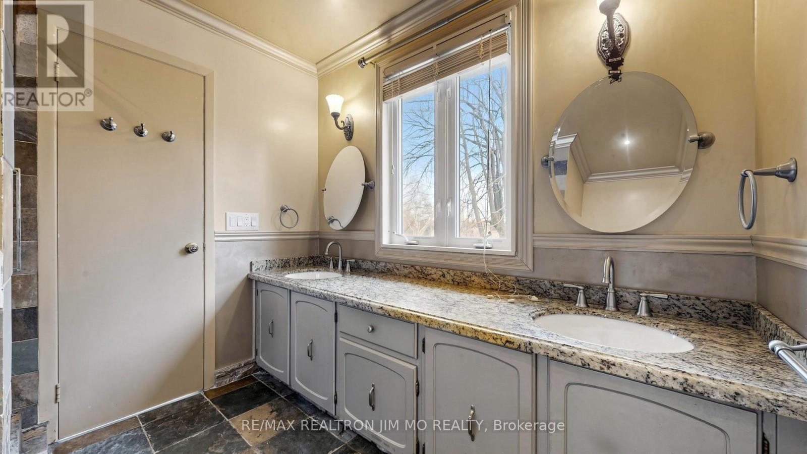 Main & Upper Floor - 29 Liebeck Crescent, Markham, Ontario  L3R 1Y4 - Photo 42 - N12933790