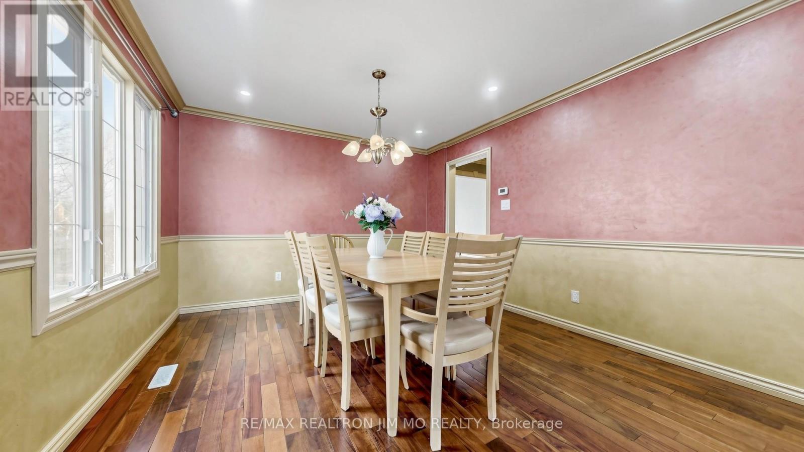 Main & Upper Floor - 29 Liebeck Crescent, Markham, Ontario  L3R 1Y4 - Photo 8 - N12933790