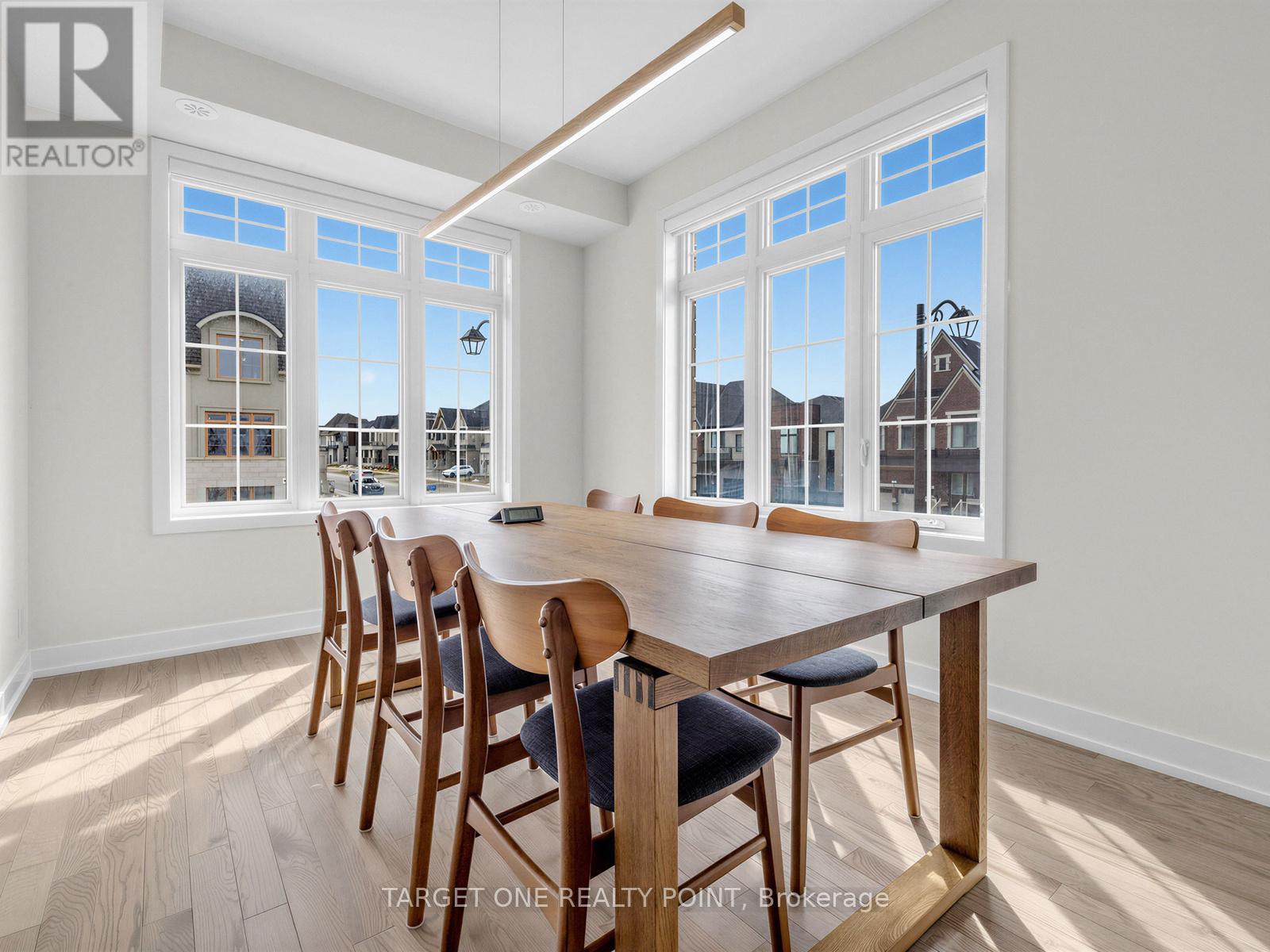 2 William Shearn Crescent, Markham, Ontario  L6C 3J3 - Photo 18 - N12933796