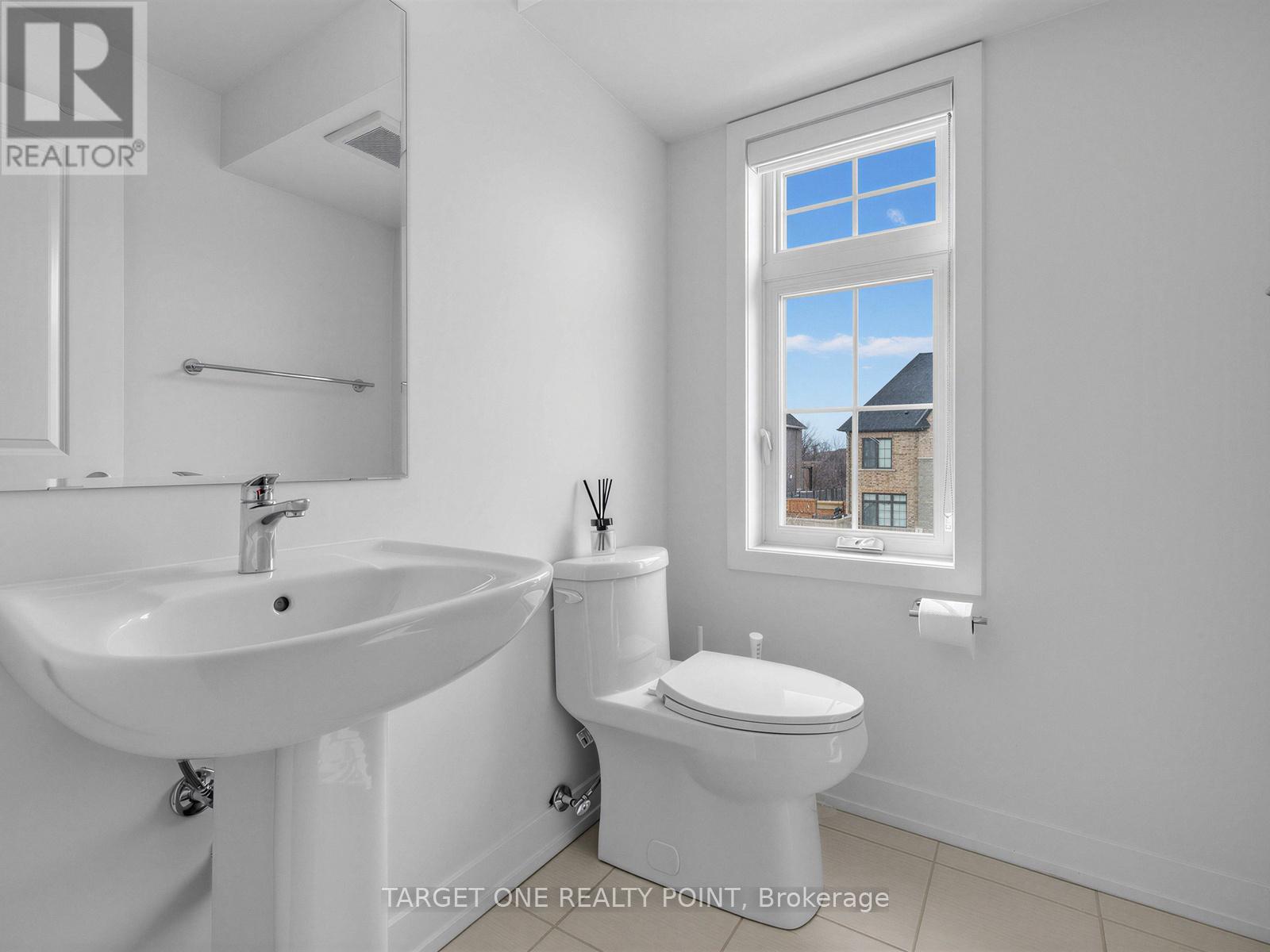 2 William Shearn Crescent, Markham, Ontario  L6C 3J3 - Photo 21 - N12933796