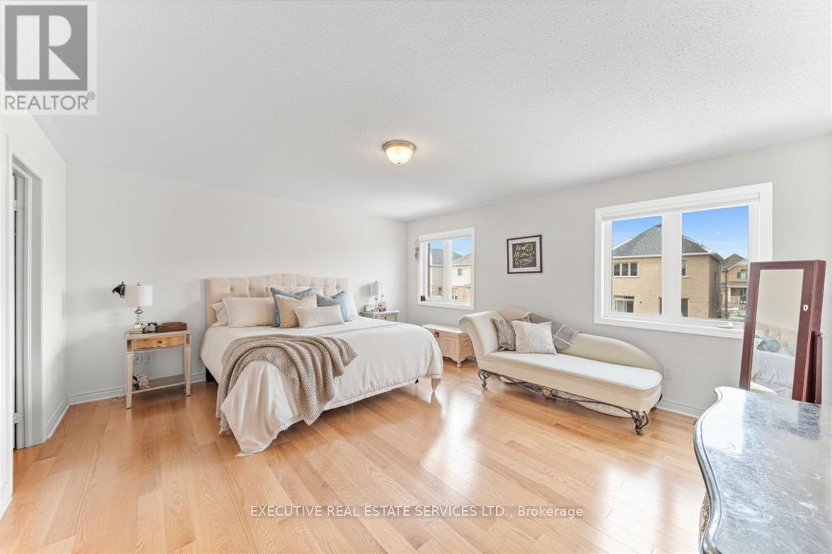 112 Turner Drive, New Tecumseth (Tottenham), Ontario  L0G 1W0 - Photo 20 - N12933838