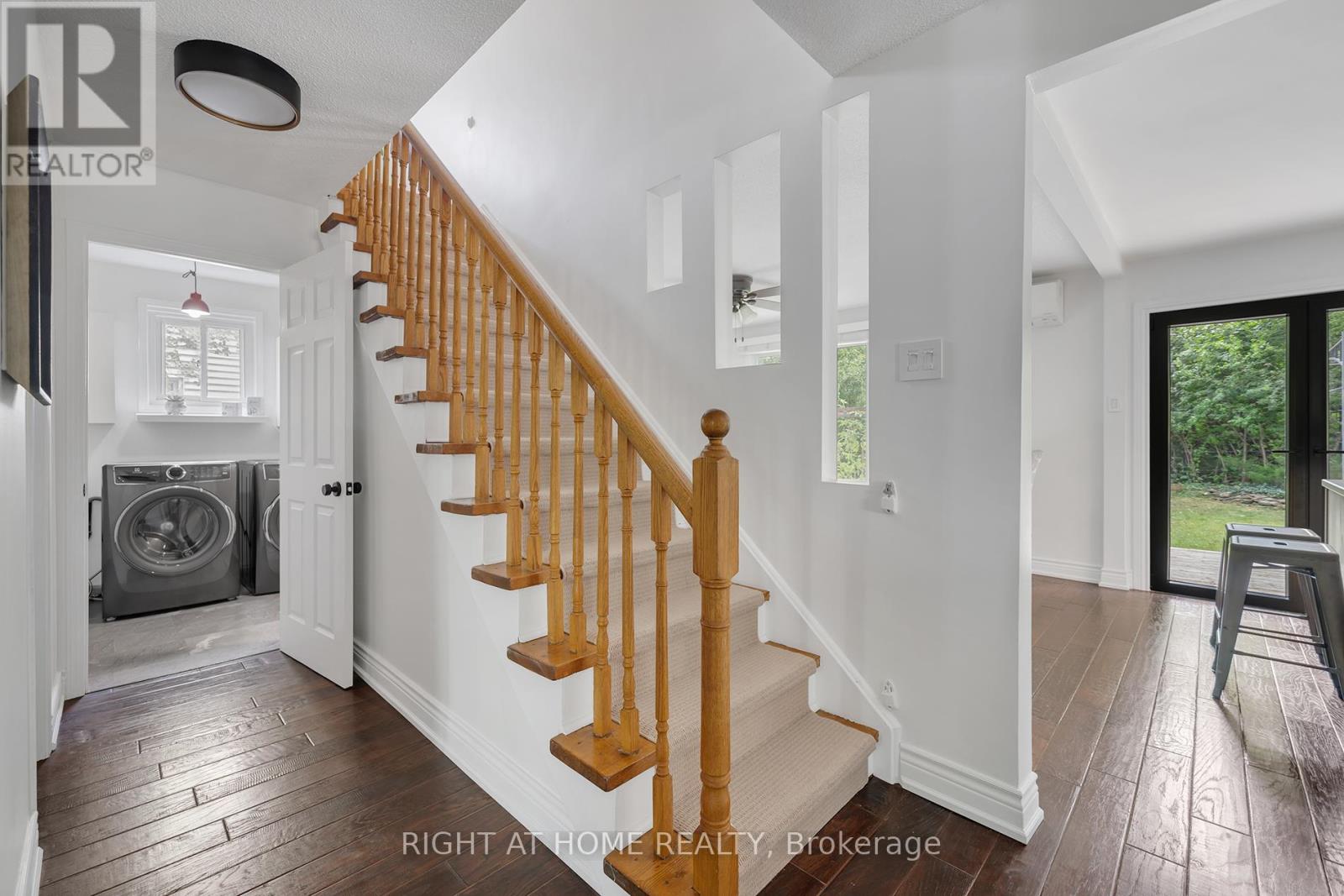 361 Hickling Trail, Barrie (Grove East), Ontario  L4M 6A4 - Photo 8 - S12933804