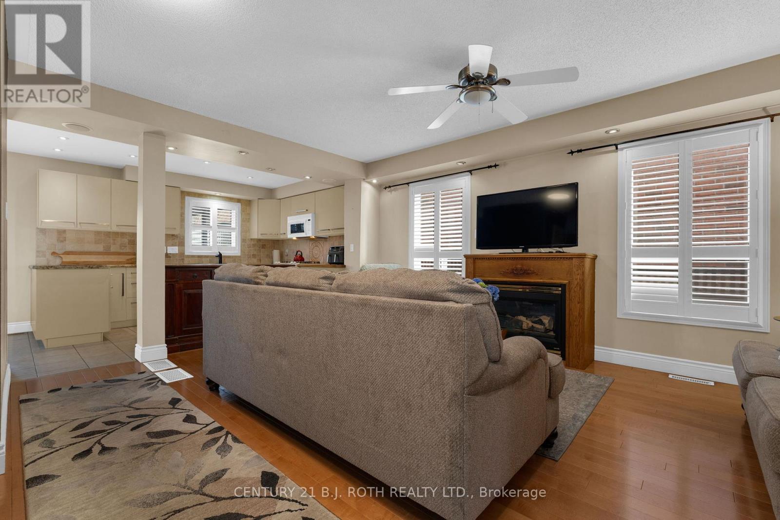 136 Loon Avenue, Barrie (Painswick South), Ontario  L4N 8X2 - Photo 19 - S12933828