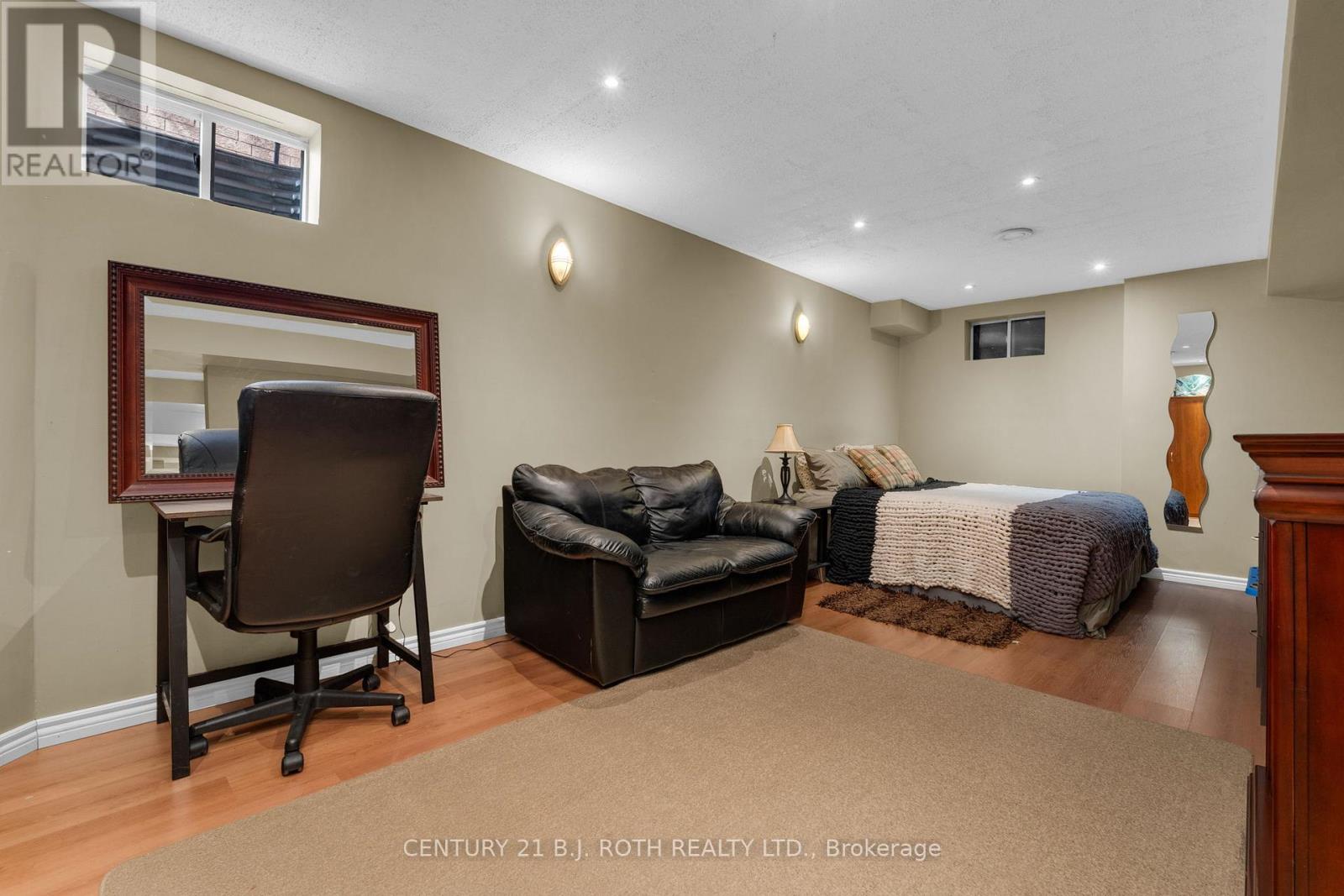 136 Loon Avenue, Barrie (Painswick South), Ontario  L4N 8X2 - Photo 32 - S12933828