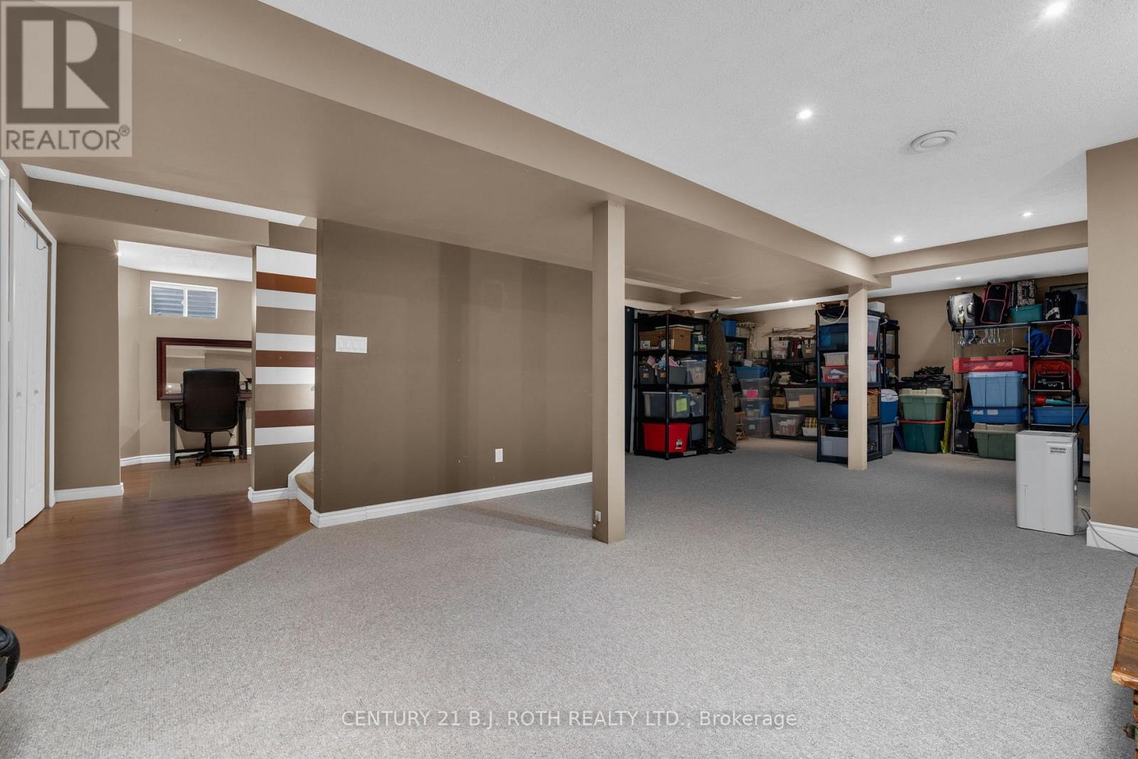 136 Loon Avenue, Barrie (Painswick South), Ontario  L4N 8X2 - Photo 35 - S12933828