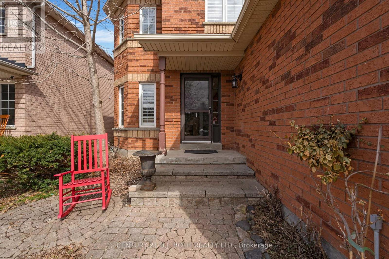 136 Loon Avenue, Barrie (Painswick South), Ontario  L4N 8X2 - Photo 4 - S12933828