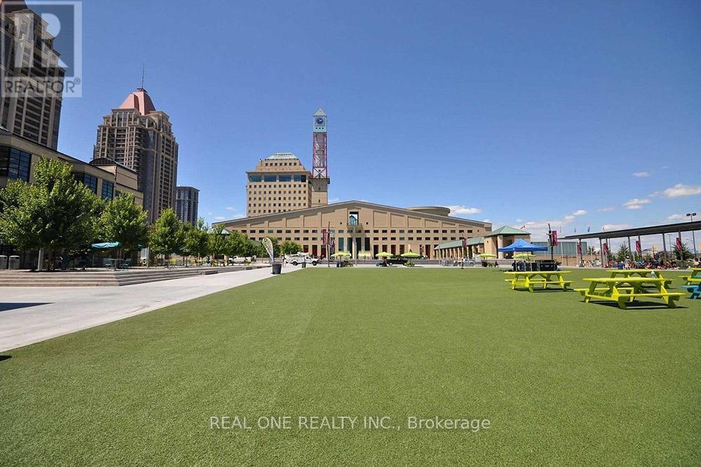 412 - 388 Prince Of Wales Drive, Mississauga (City Centre), Ontario  L5B 0A1 - Photo 26 - W12933770