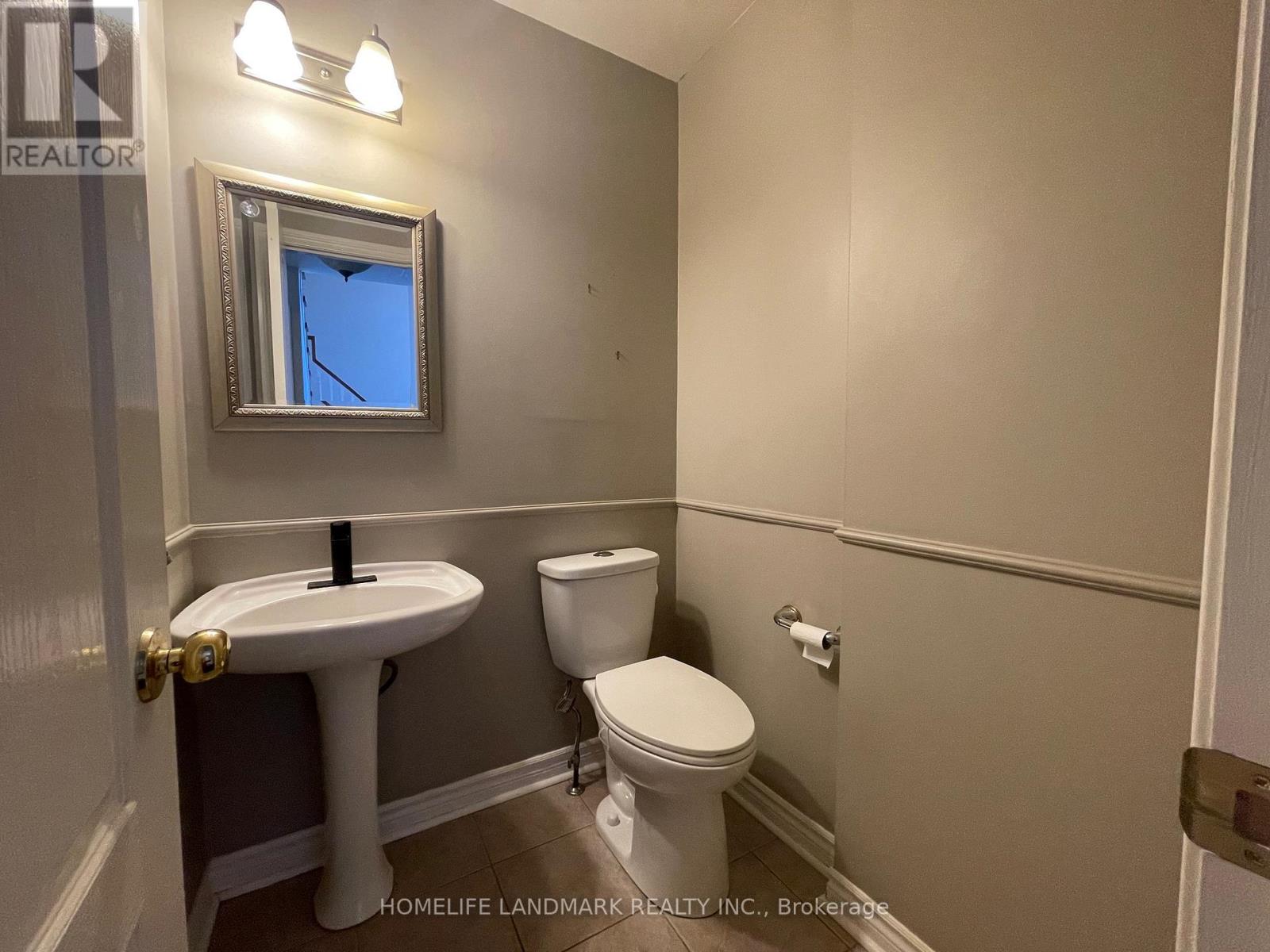 2066 Shady Glen Road, Oakville (Wm Westmount), Ontario  L6M 3P1 - Photo 10 - W12933772