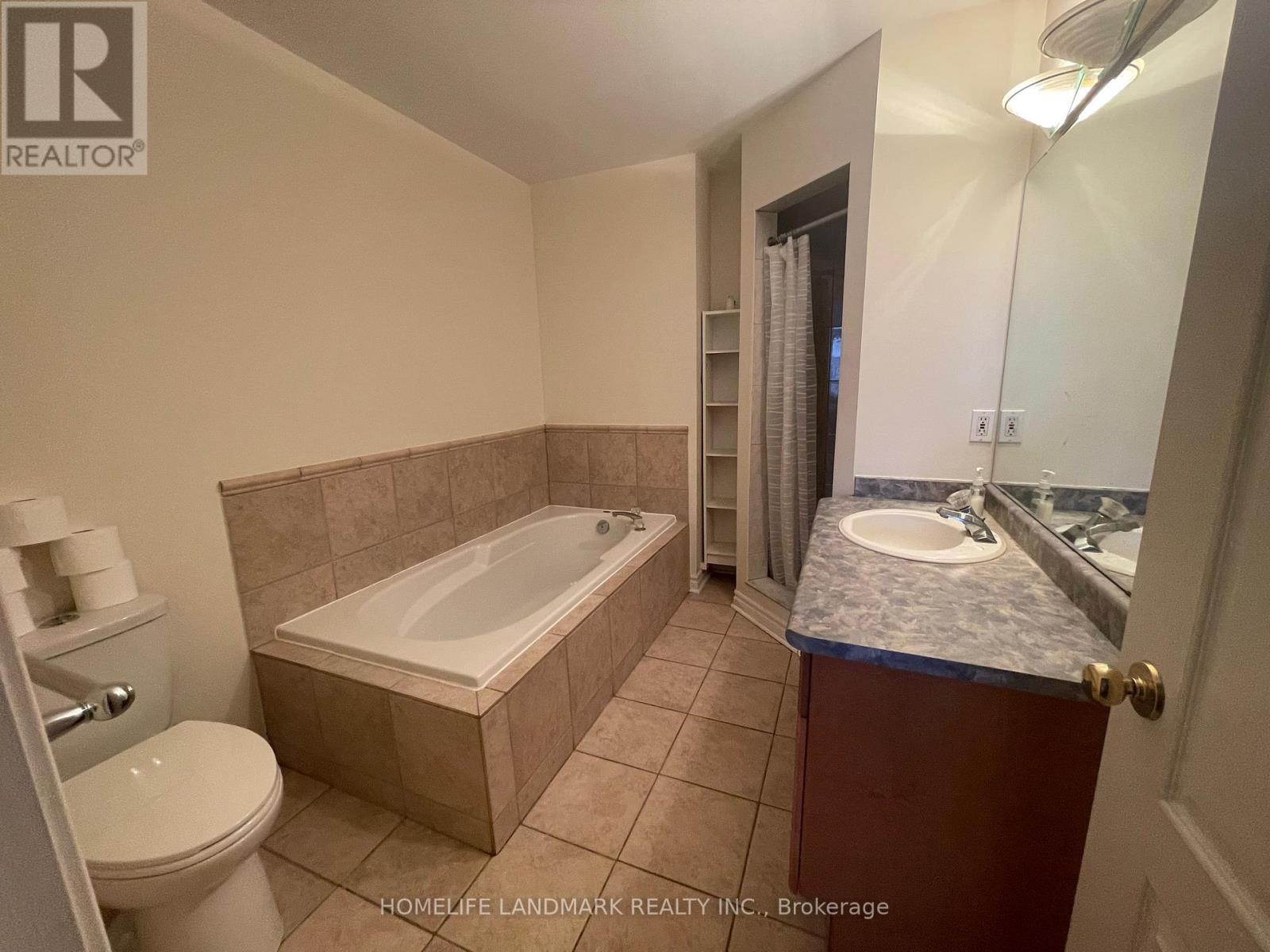 2066 Shady Glen Road, Oakville (Wm Westmount), Ontario  L6M 3P1 - Photo 15 - W12933772