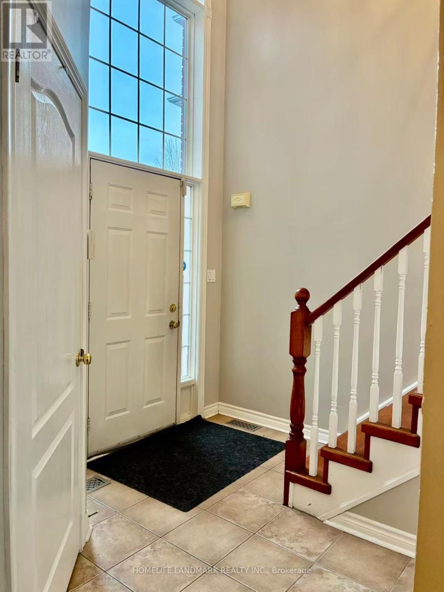 2066 Shady Glen Road, Oakville (Wm Westmount), Ontario  L6M 3P1 - Photo 3 - W12933772