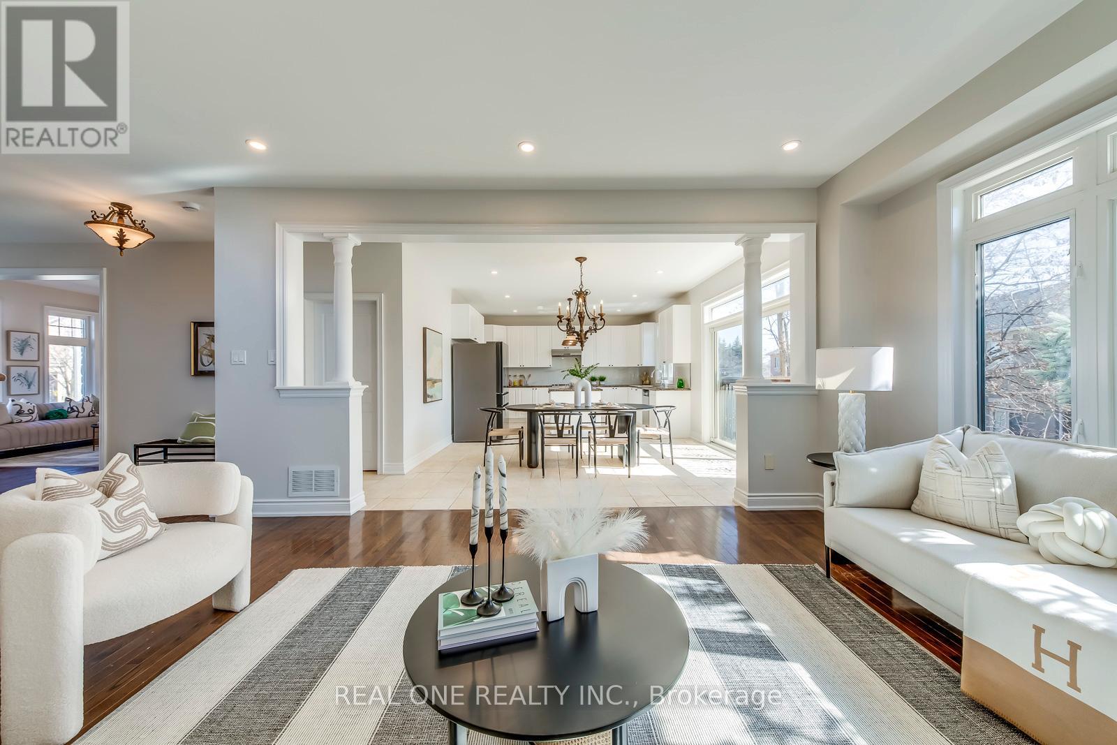 1426 Redwing Court, Oakville, Ontario  L6M 5E6 - Photo 14 - W12933832