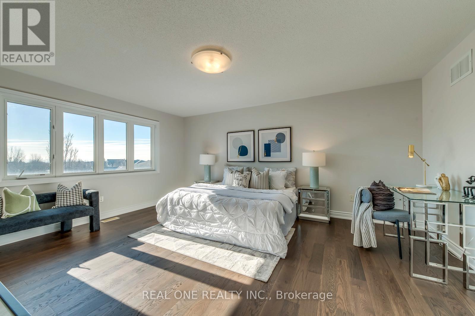 1426 Redwing Court, Oakville, Ontario  L6M 5E6 - Photo 29 - W12933832