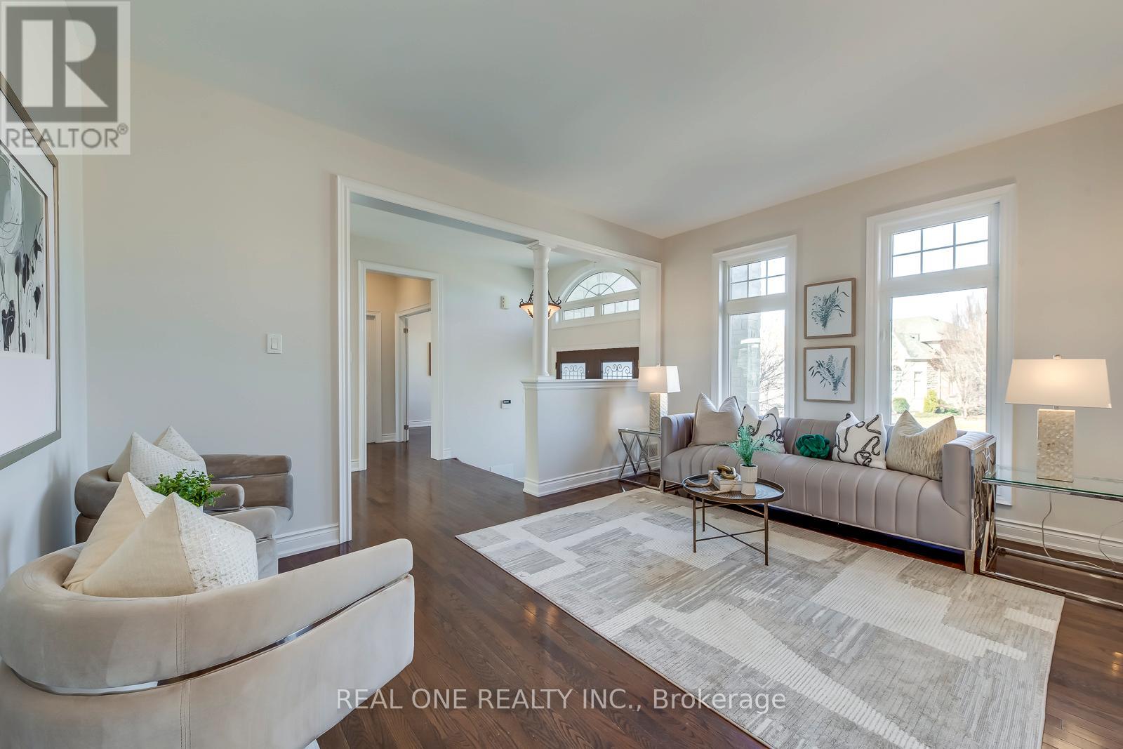 1426 Redwing Court, Oakville, Ontario  L6M 5E6 - Photo 5 - W12933832