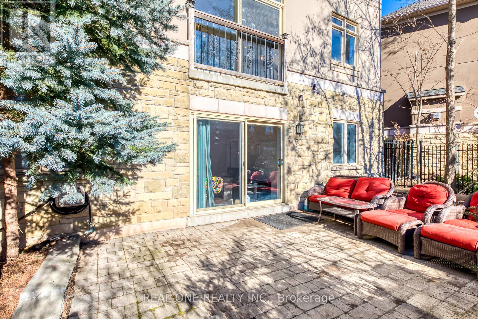 1426 Redwing Court, Oakville, Ontario  L6M 5E6 - Photo 50 - W12933832