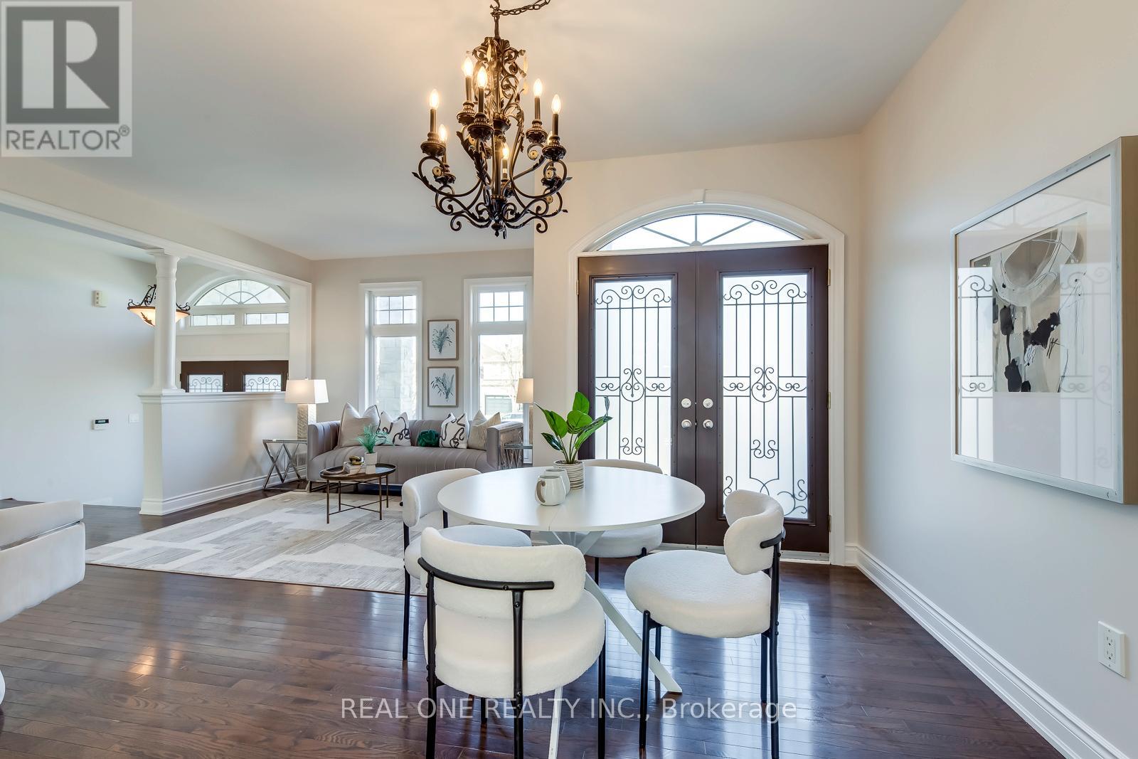 1426 Redwing Court, Oakville, Ontario  L6M 5E6 - Photo 8 - W12933832