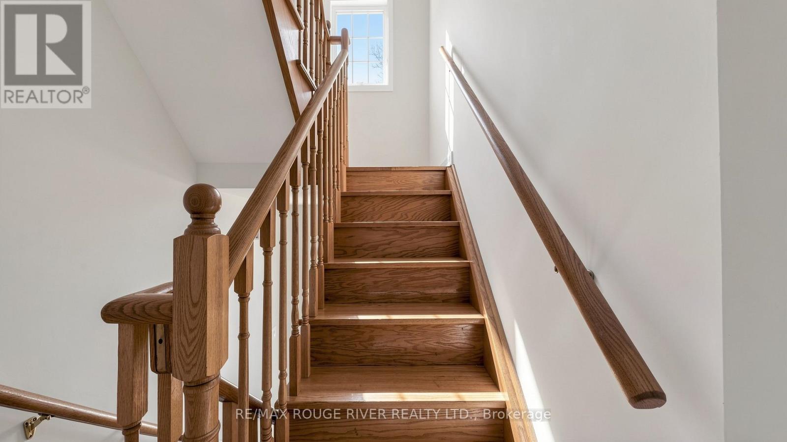 186 Brandon Avenue, Toronto, Ontario  M6H 4H2 - Photo 16 - W12933834