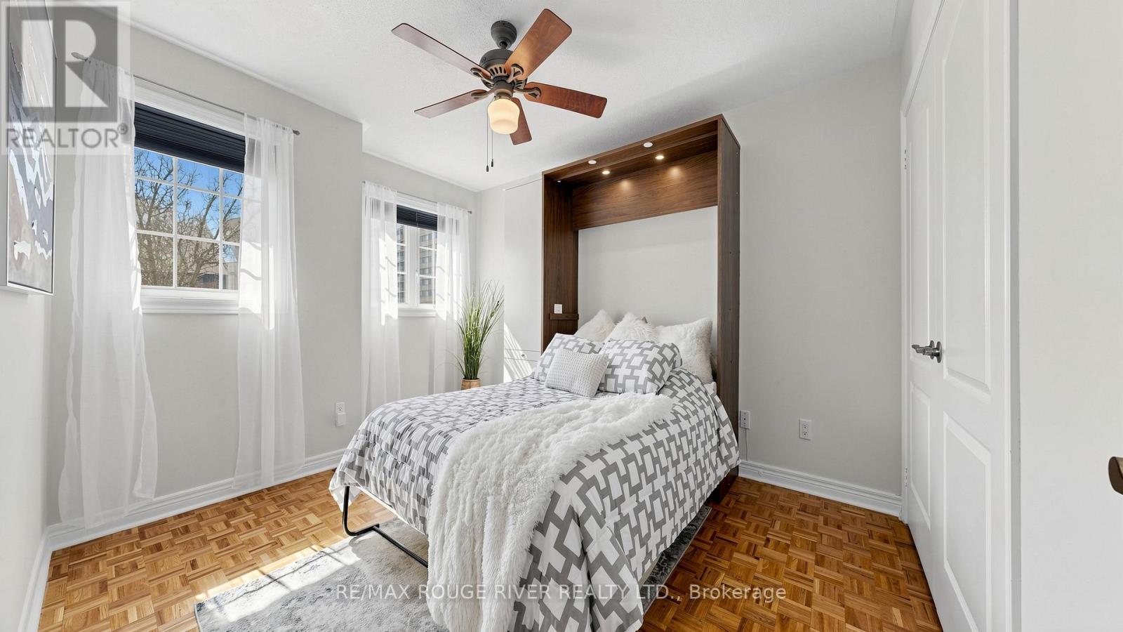 186 Brandon Avenue, Toronto, Ontario  M6H 4H2 - Photo 17 - W12933834