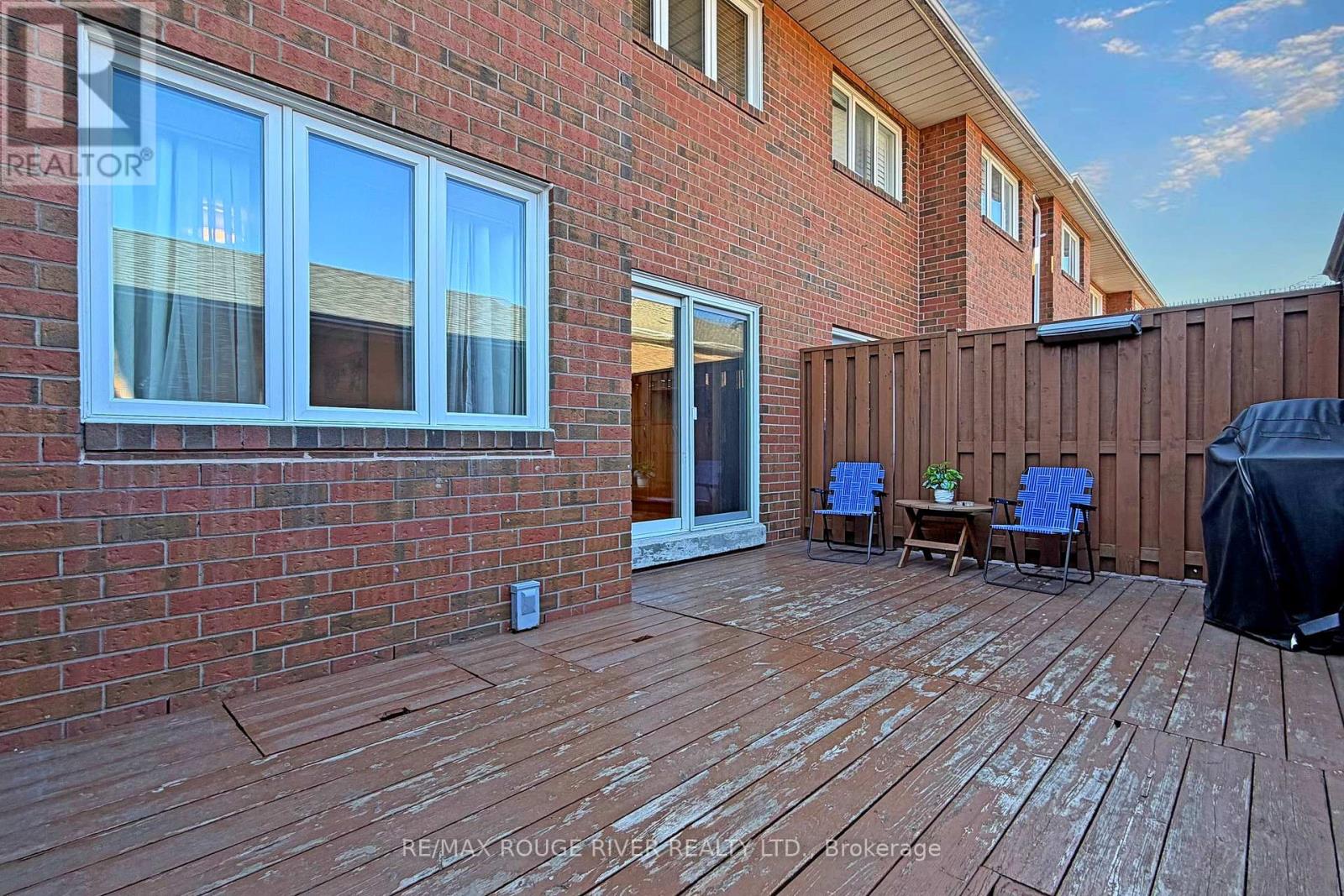 186 Brandon Avenue, Toronto, Ontario  M6H 4H2 - Photo 30 - W12933834