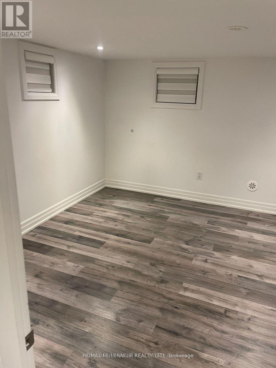 267 Symington (Bsmt) Avenue, Toronto (Dovercourt-Wallace Emerson-Junction), Ontario  M6P 3W7 - Photo 5 - W12933844