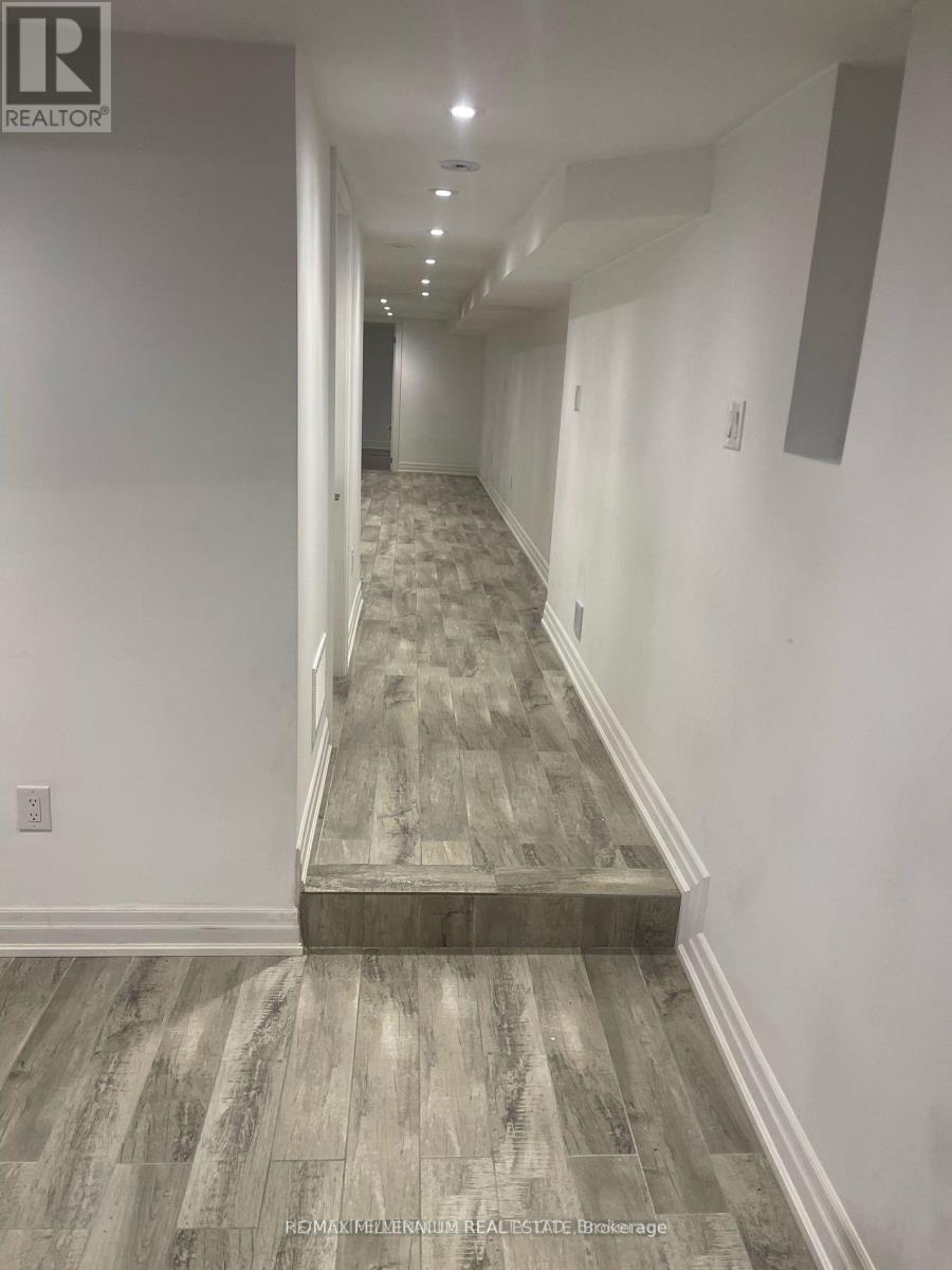 267 Symington (Bsmt) Avenue, Toronto (Dovercourt-Wallace Emerson-Junction), Ontario  M6P 3W7 - Photo 8 - W12933844