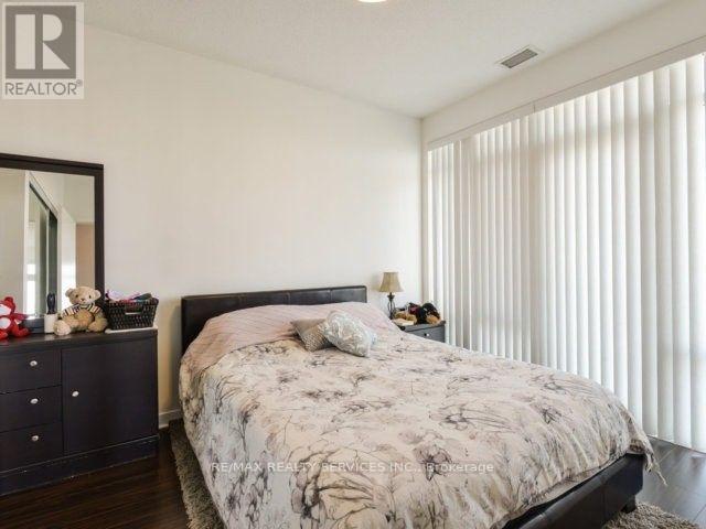 2308 - 360 Square One Drive, Mississauga (City Centre), Ontario  L5B 0E6 - Photo 8 - W12933846