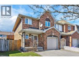 32 PERTHSHIRE Court, Hamilton, Ontario