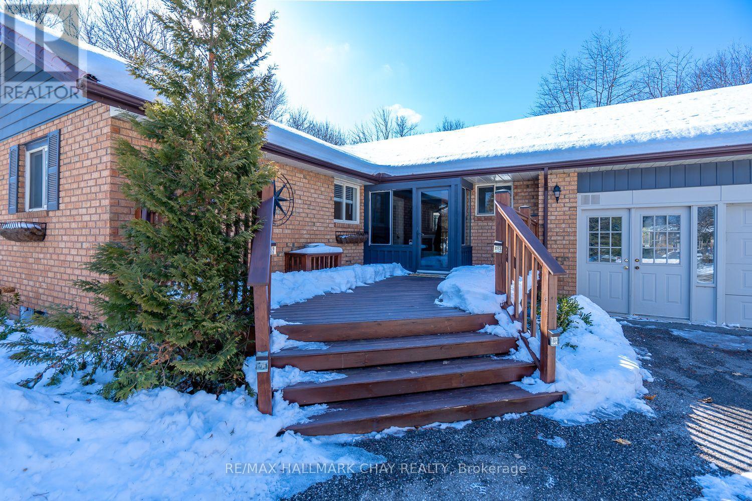 16 Maes Crescent, Mulmur, Ontario  L0N 1M0 - Photo 6 - X12933870