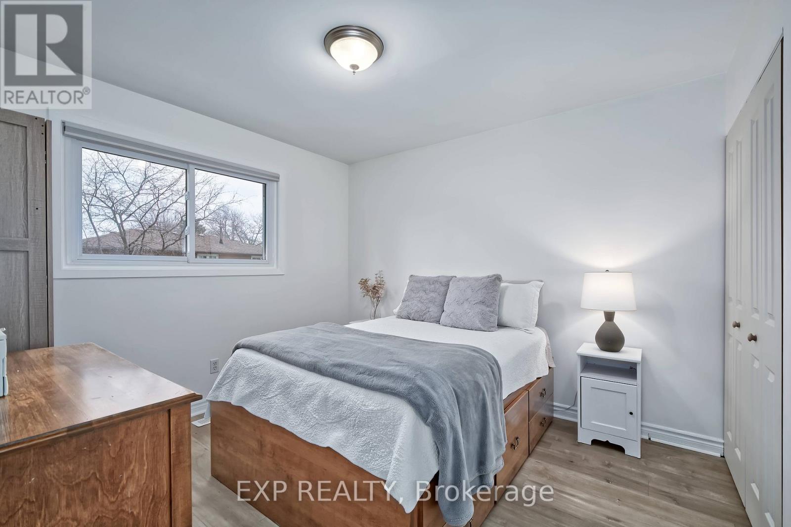 8 Metcalfe Crescent, London South, Ontario  N6E 1H9 - Photo 16 - X12933878