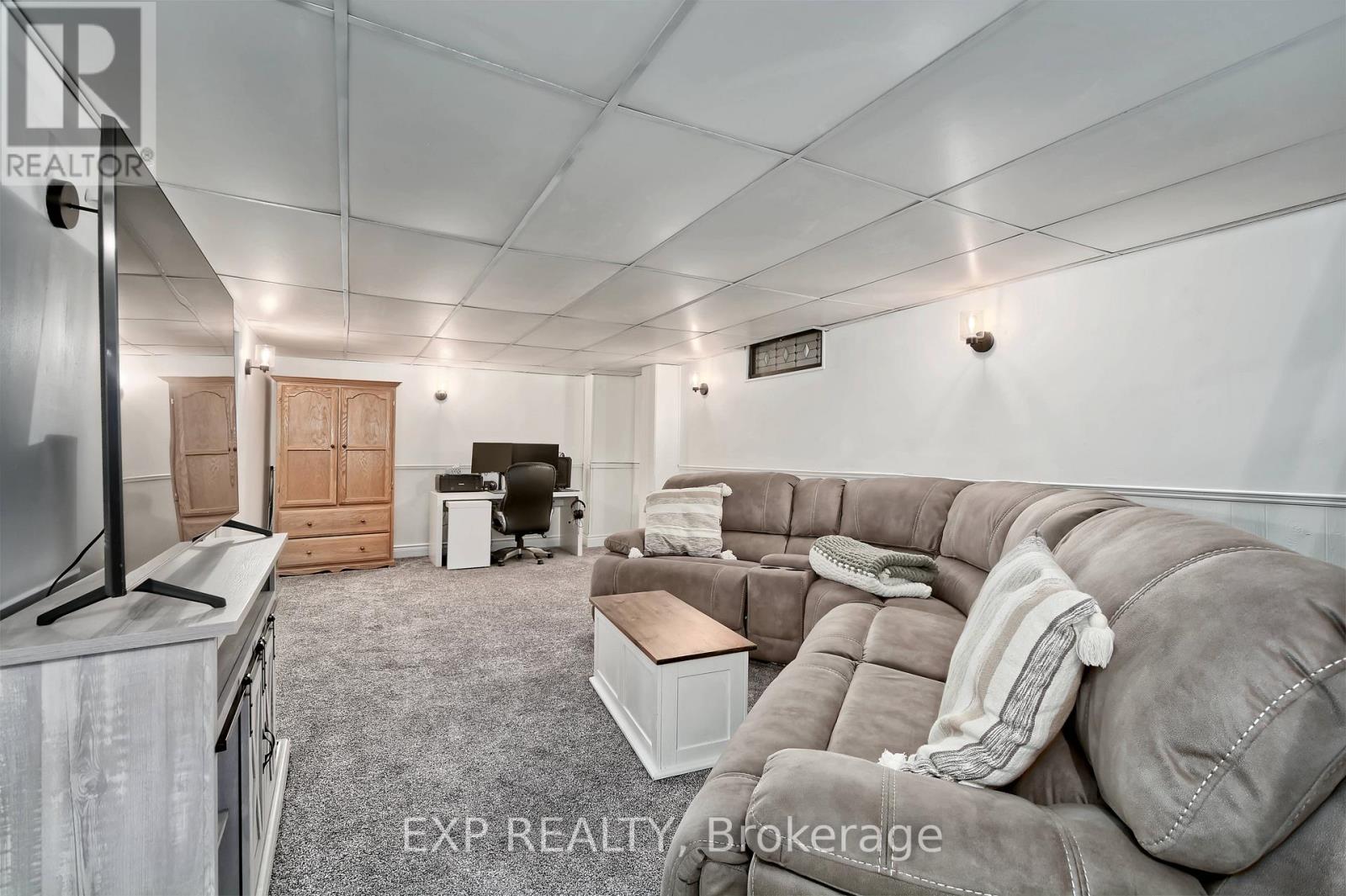 8 Metcalfe Crescent, London South, Ontario  N6E 1H9 - Photo 20 - X12933878