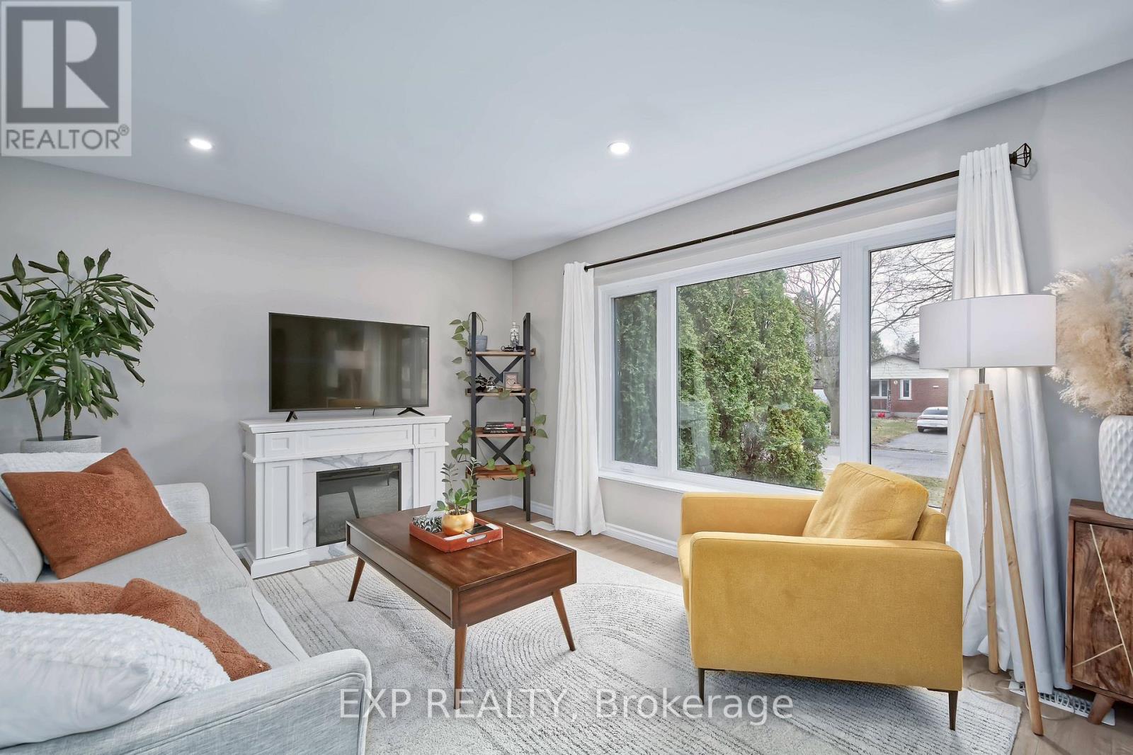 8 Metcalfe Crescent, London South, Ontario  N6E 1H9 - Photo 5 - X12933878