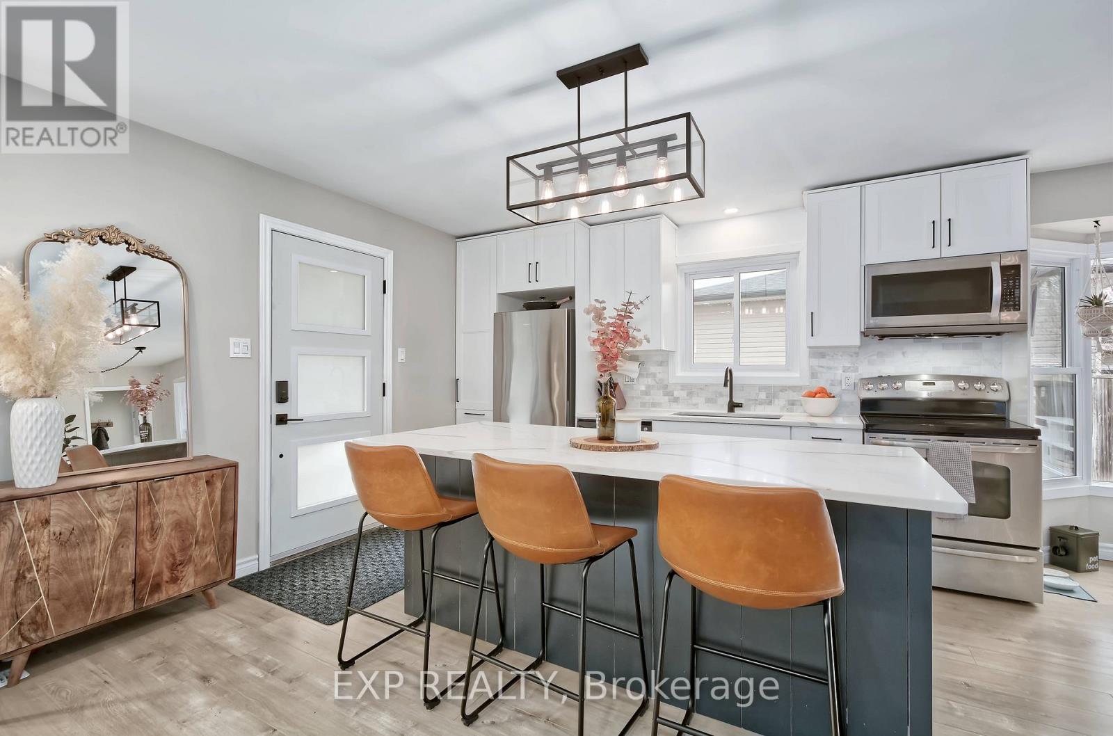 8 Metcalfe Crescent, London South, Ontario  N6E 1H9 - Photo 8 - X12933878