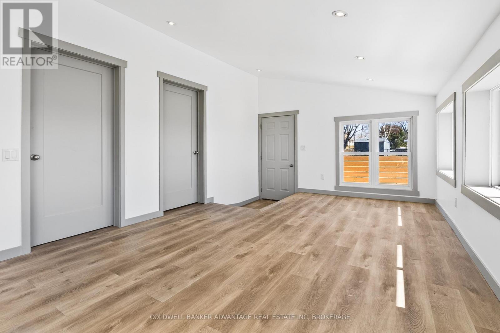 1456 Lakeshore Road, Haldimand, Ontario  N0A 1P0 - Photo 17 - X12933884