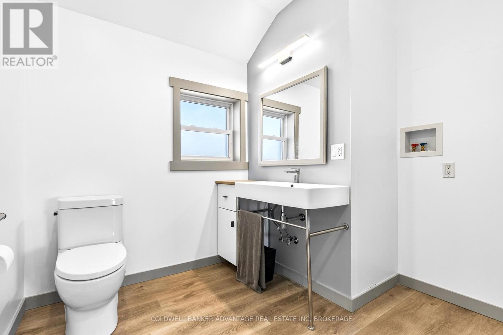 1456 Lakeshore Road, Haldimand, Ontario  N0A 1P0 - Photo 32 - X12933884