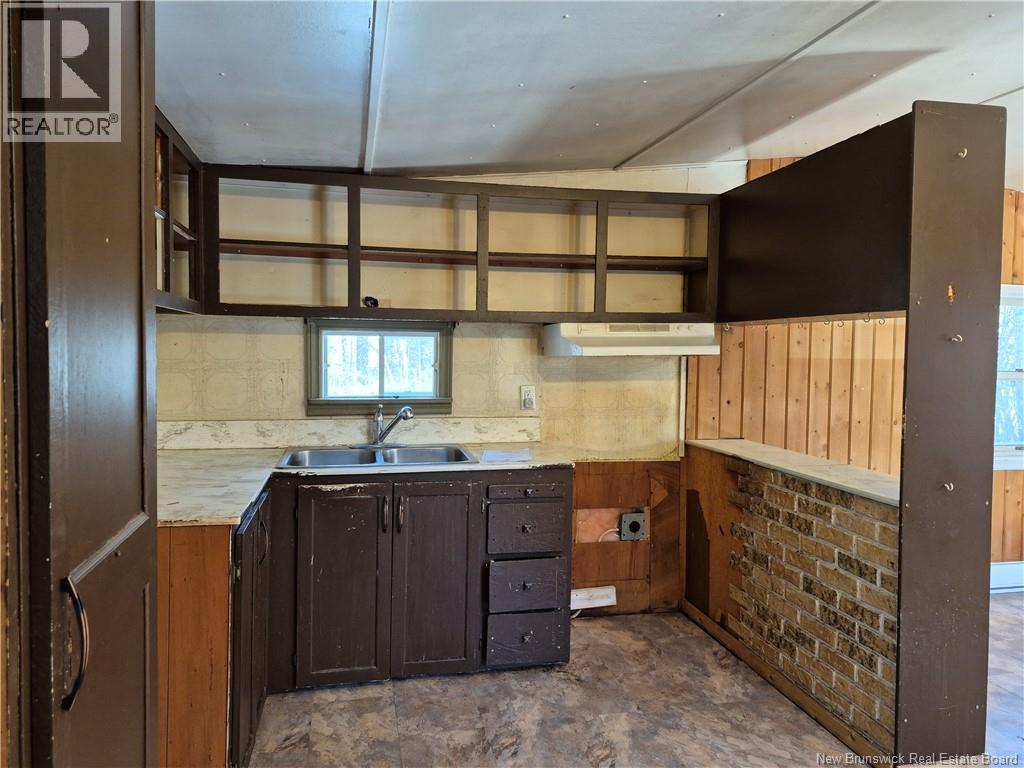 41 Rowan Street, Fredericton, New Brunswick  E3B 8M3 - Photo 16 - NB136030