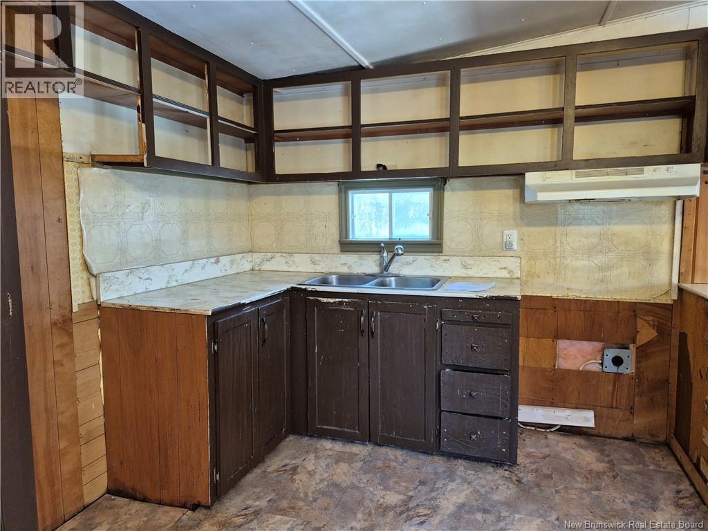 41 Rowan Street, Fredericton, New Brunswick  E3B 8M3 - Photo 17 - NB136030