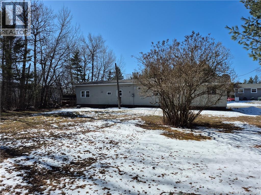 41 Rowan Street, Fredericton, New Brunswick  E3B 8M3 - Photo 5 - NB136030